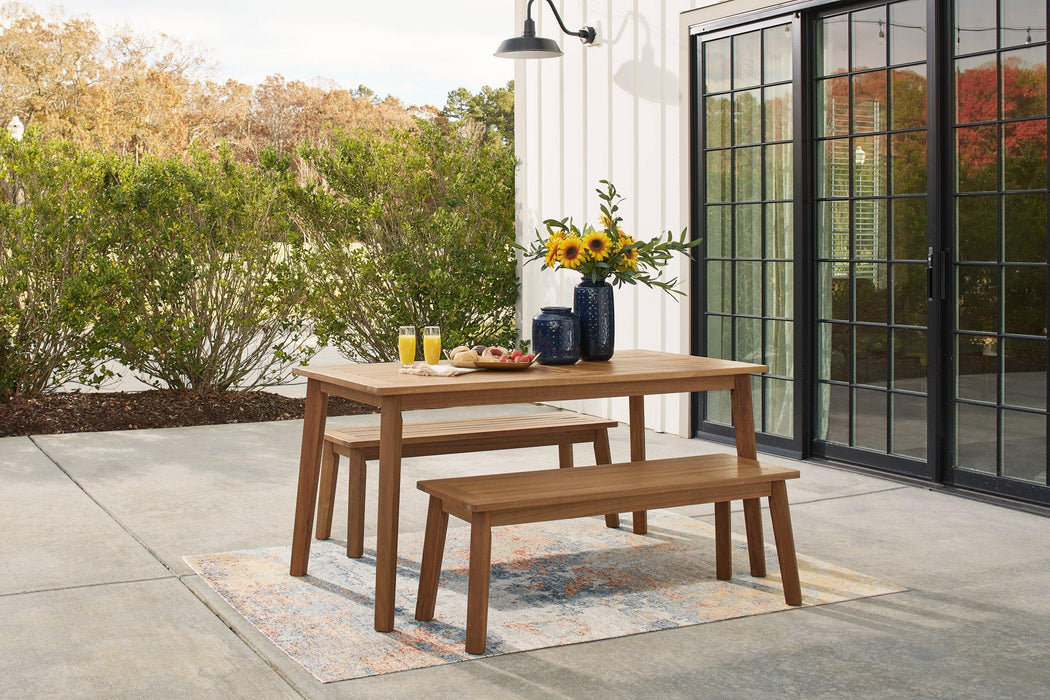 Janiyah Outdoor Dining Set